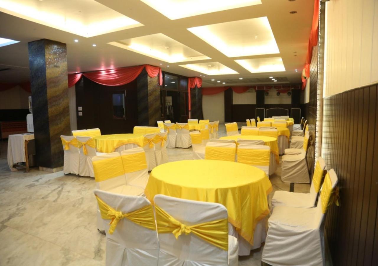 Hotel Loto - Sector 66 Noida Ngoại thất bức ảnh