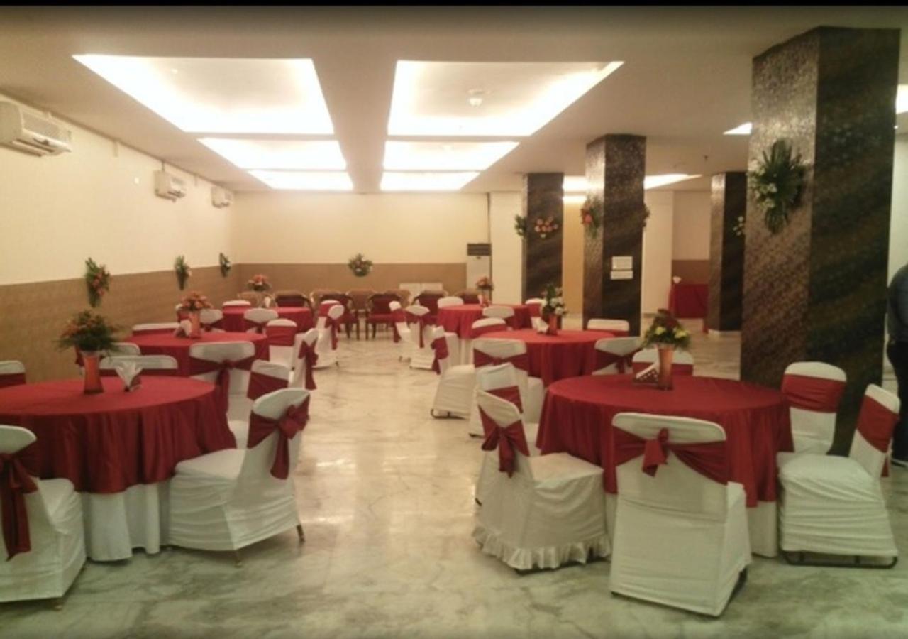 Hotel Loto - Sector 66 Noida Ngoại thất bức ảnh